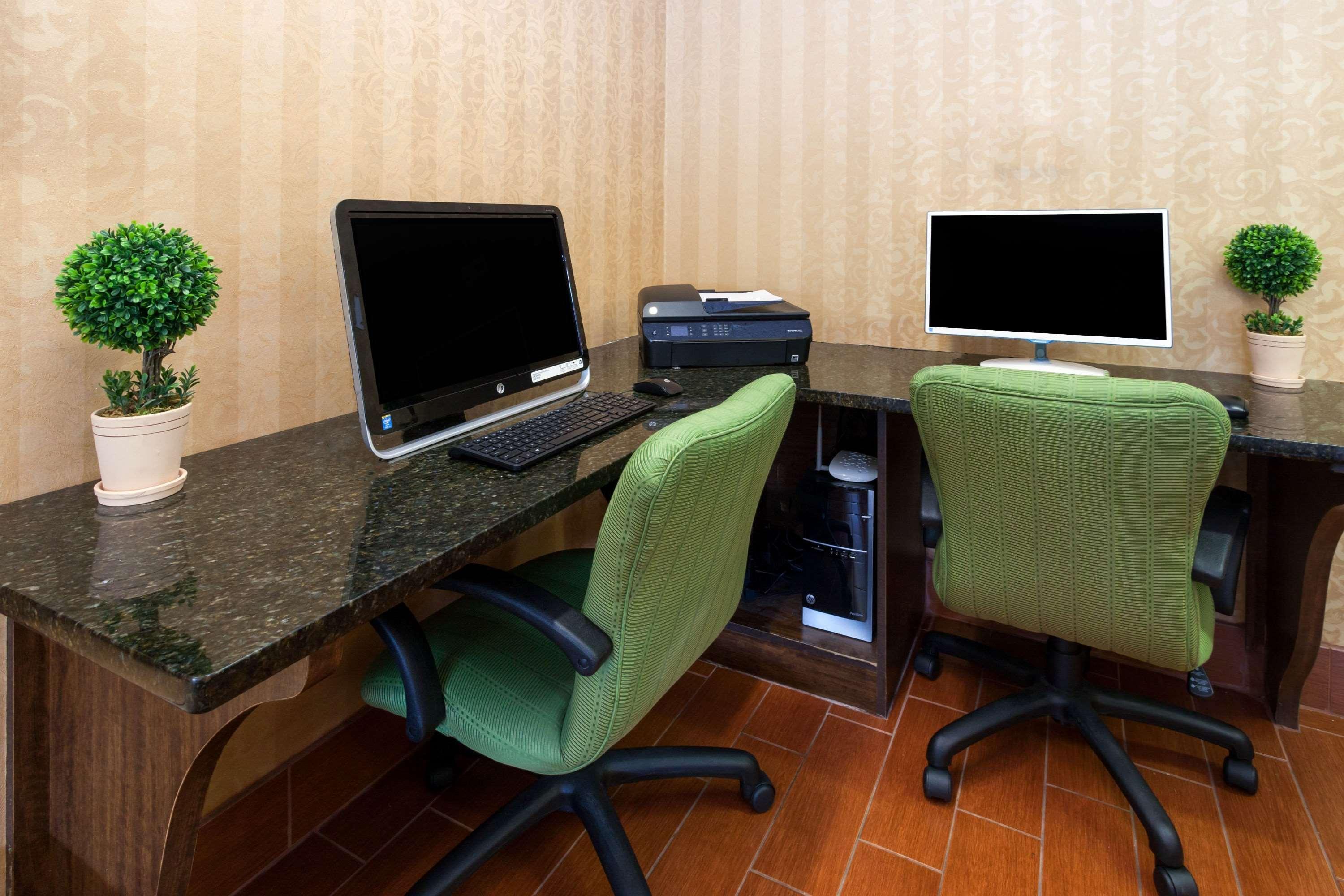 Hawthorn Suites By Wyndham Dearborn/Detroit Eksteriør bilde