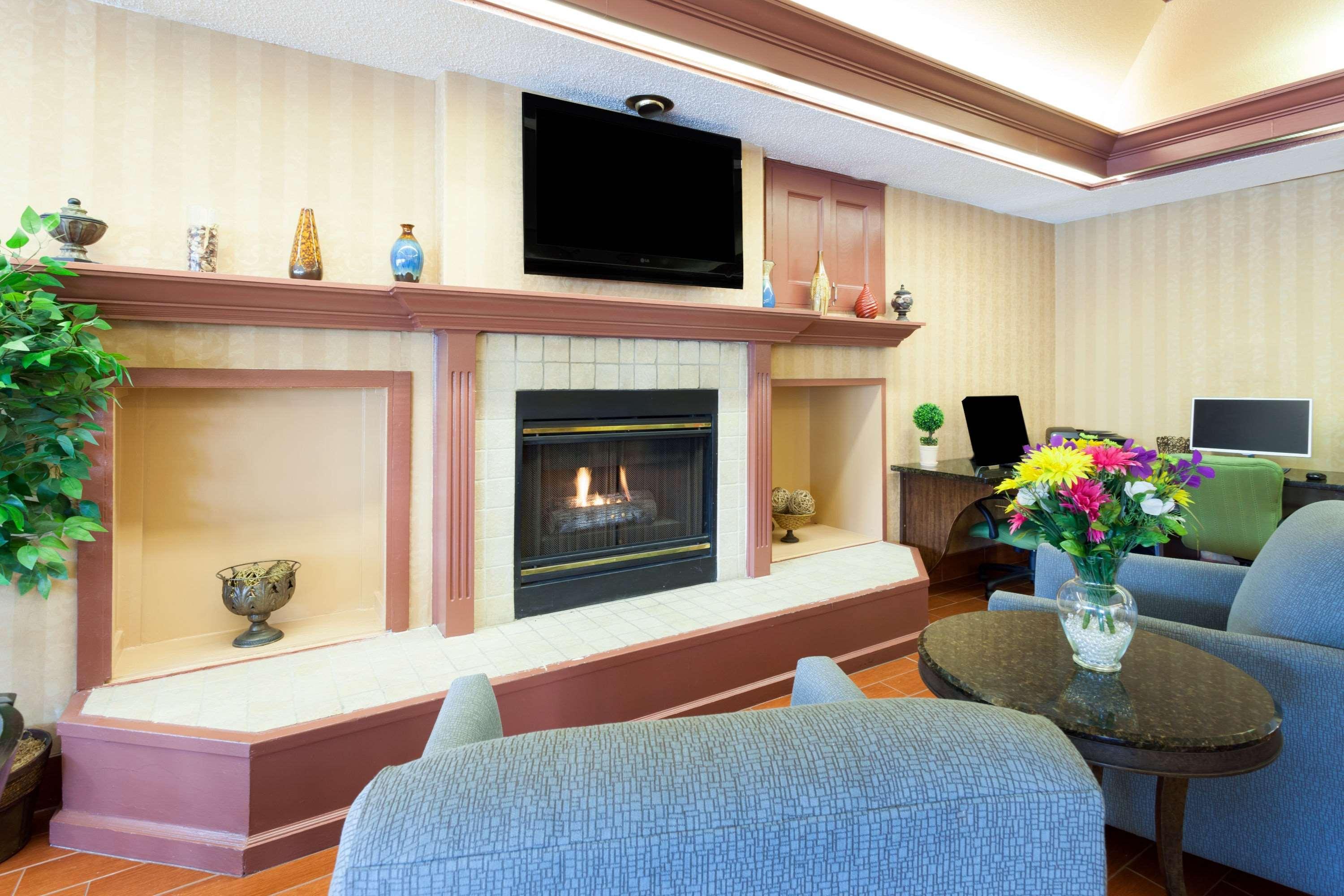 Hawthorn Suites By Wyndham Dearborn/Detroit Eksteriør bilde